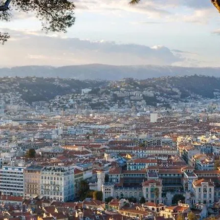 Supérieures Privées, Plein Centre-ville De - Hubert Nizza
