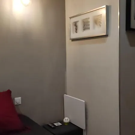 Séjour chez l'habitant Supérieures Privées, Plein Centre-ville De - Hubert *