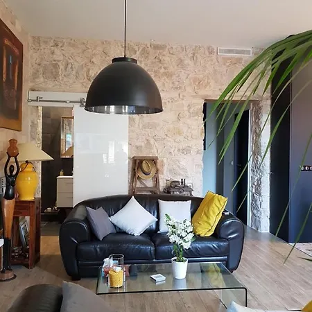 Supérieures Privées, Plein Centre-ville De - Hubert Nice