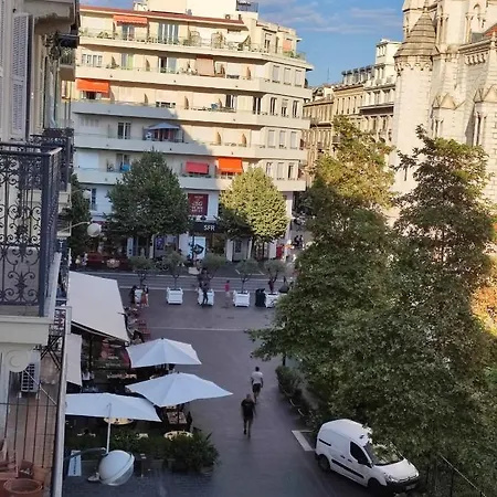 Supérieures Privées, Plein Centre-ville De - Hubert
